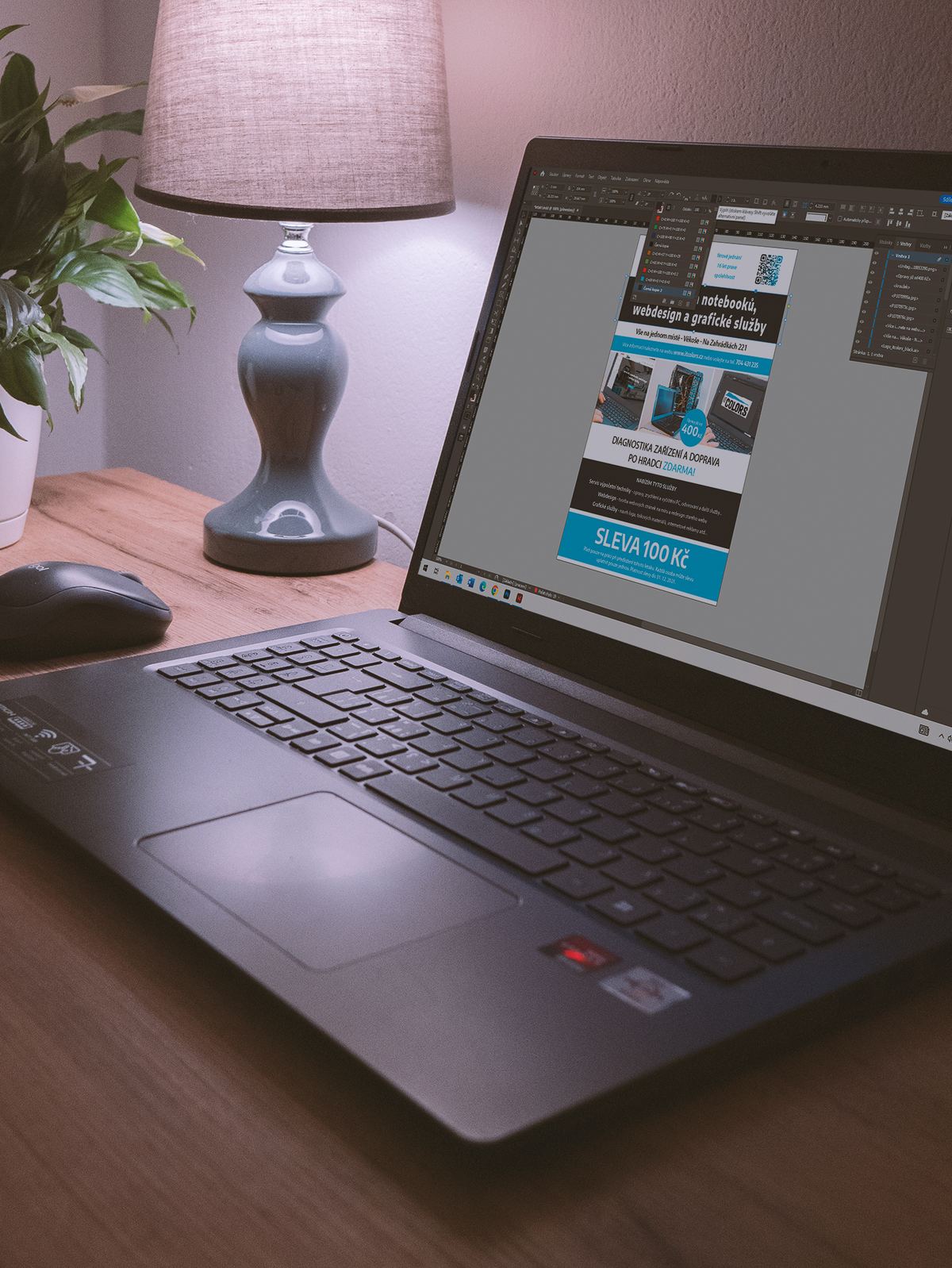 Rozpracovaný leták v grafickém programu na notebooku